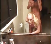 Scena amatoriale in bagno
